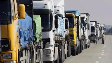 Қазақстанда кеденнен жүздеген жүк көлігі өте алмай отыр