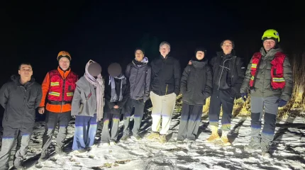 Группу туристов пришлось спасать ночью в горах Алматы из-за разбушевавшейся непогоды