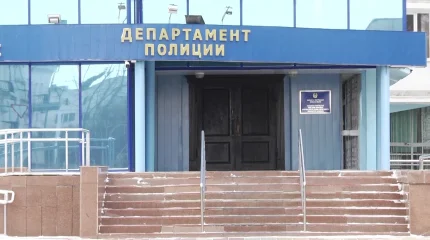 Ауылдан келген қыздарды қорқытып, күш көрсетіп, интимдік қызметке мәжбүрлеген