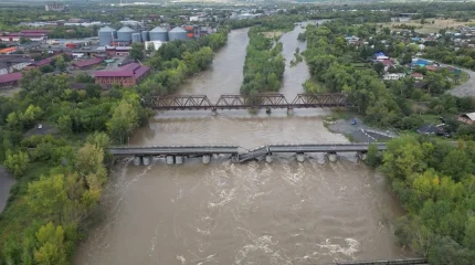В Усть-Каменогорске срочно проектируют мост взамен рухнувшего