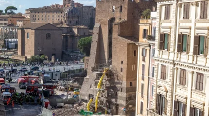 Римде 29 метрлік мұнара құлады