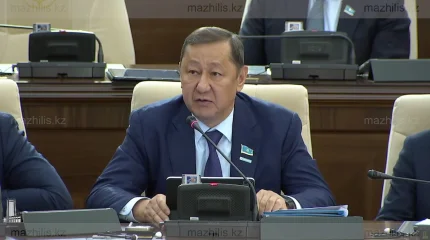 Выступление депутата Мажилиса Берика Бейсенгалиева по проекту «О банках и банковской деятельности» (ВИДЕО)