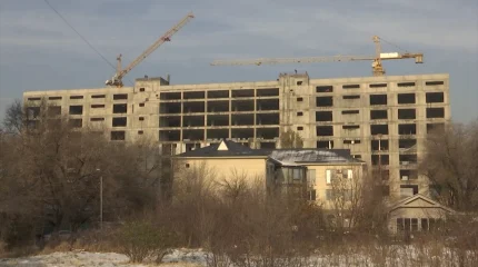 Споры вокруг новой застройки в Академгородке не утихают в Алматы: с горожанами встретились представители госорганов