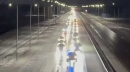 Снег, ветер и гололед: в Акмолинской области полиция сопроводила 1400 автомобилей