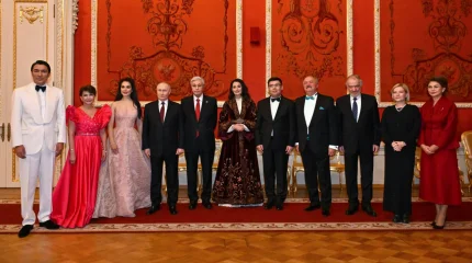 Президенттер концерттен соң сахна шеберлерімен әңгімелесті