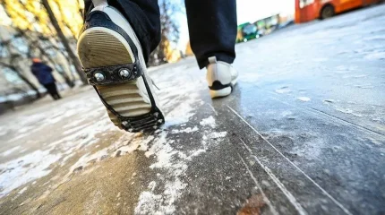 В Алматы дождь, в Астане гололёд: погода в мегаполисах в четверг, 13 ноября