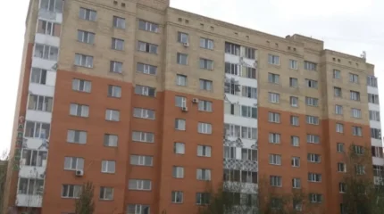 Обрушение облицовки дома в Астане: о состоянии пострадавших рассказали столичные медики