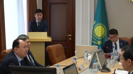 Чиновнику из Уральска объявлен выговор за распитие спиртных напитков на улице