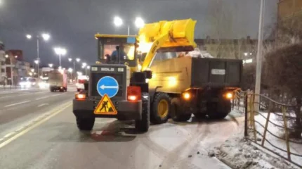 700 единиц техники работают на улицах Астаны этой ночью