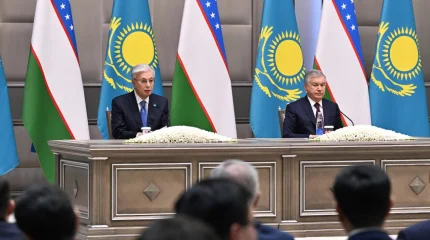 Қазақстан мен Өзбекстан президенттері БАҚ өкілдеріне арналған брифинг өткізді