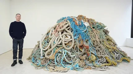 За миллион - куча верёвок: британский художник удивил арт-мир новой провокацией