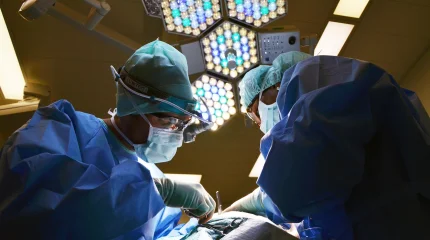 Бес сағат өмір мен өлім арасында: алматылық хирургтар аортасы жыртылған пациентті аман алып қалды