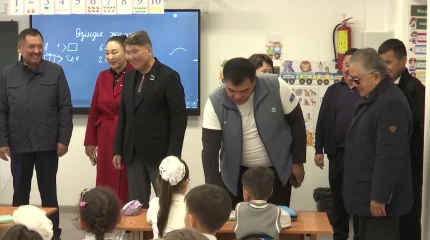 Члены партии «AMANAT» проверили качество капитального ремонта в учебных заведениях Шымкента