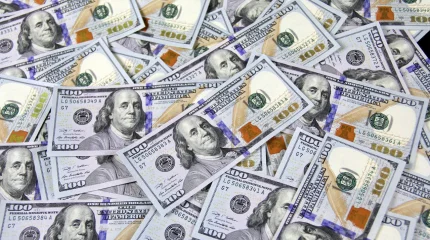 Доллар снова пошёл вверх: обменники в крупных городах обновили максимумы