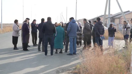 «AMANAT» партиясының араласуымен Атыраудағы қабырғасы қаусырап тұрған тұрғын үйге құрылысы компаниясы сараптама жасайтын болды