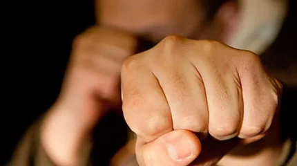 Ревнивца из Семея приговорили к 400 часам общественных работ