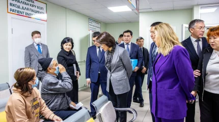 ДЕНСАУЛЫҚ САҚТАУ МИНИСТРЛІГІНІҢ БАСШЫСЫ ЕҢБЕКШІҚАЗАҚ КӨПБЕЙІНДІ АОА ЖҰМЫСЫМЕН ТАНЫСТЫ