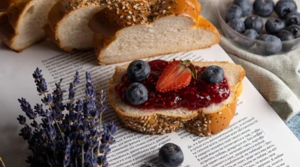 Необычный понедельник - у Овнов, Рыбам стоит замедлиться: гороскоп на 1 декабря