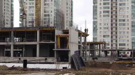 Ажиотаж на рынке жилья создаётся строительными компаниями, - Е.Нагаспаев