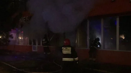 Мебельный магазин загорелся в Петропавловске