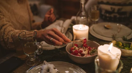 70 тысяч тенге? Реальная стоимость новогоднего стола в Казахстане