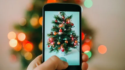 Об опасных новогодних открытках предупредило МВД