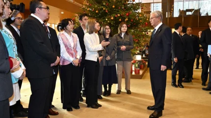 Мемлекет басшысы Жапонияда тұрып жатқан қазақстандықтармен кездесті