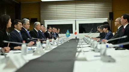 Мемлекет басшысы Жапонияның Премьер-министрі Санаэ Такаичимен келіссөз жүргізді