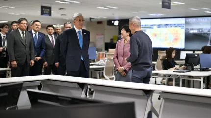 Президент Токионың Төтенше жағдайлар жөніндегі ахуалдық орталығын аралап көрді