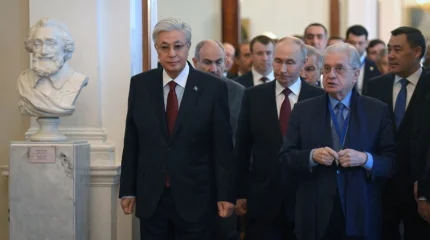 Токаев и лидеры СНГ осмотрели экспозиции Эрмитажа