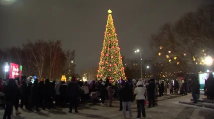 Астанада жаңажылдық шырша шамы жағылды