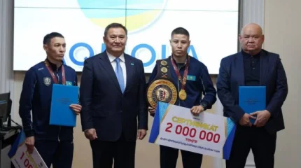 Ақмола облысының әкімі боксшыларға қаржылай сыйақы табыстады