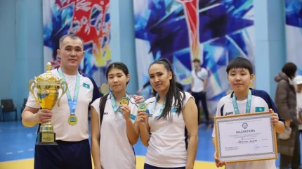 Госслужащие ВКО заменили новогодний корпоратив на спортивные состязания