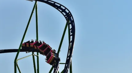 В Саудовской Аравии запускают крупнейшие в мире американские горки