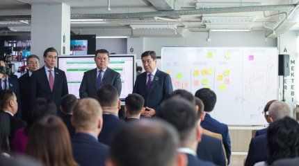 Как работает «Школа акимов», показали Ерлану Кошанову