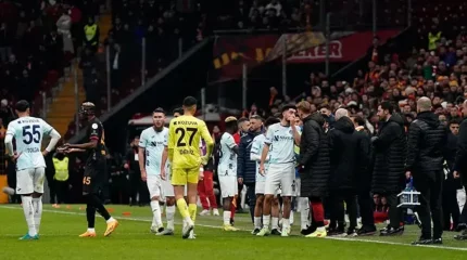 Футболшы Абат Айымбетовтың командасы Түркия чемпионатында алаңнан кетіп қалды