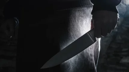 Шымкентте ақша бермеген есепшіні пышақтап кеткен адам 6 жылға сотталды