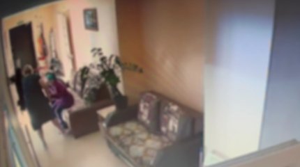 Выкручивали руки и выставляли раздетыми на улицу: пенсионеров систематически избивали в доме престарелых в Аксу