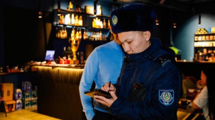 Астанада кальян ұсынған бірнеше мекеме жауапқа тартылды