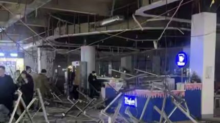 Пять человек, в том числе дети, пострадали при обрушении потолка в торговом доме Экибастуза