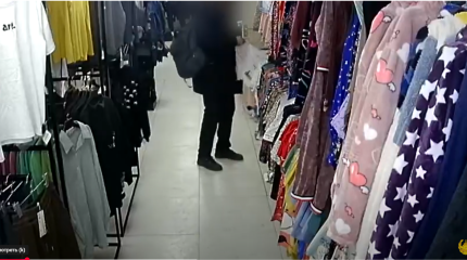 Мужчина с канцелярским ножом пытался совершить кражу из магазина в Астане