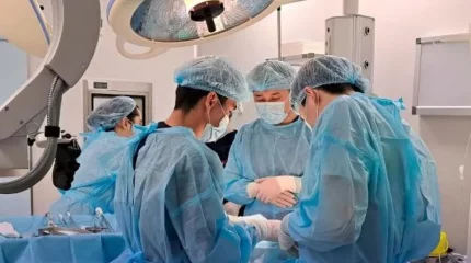 Шымкенттік дәрігерлер төрт айлық сәбиге бірегей ота жасады