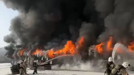 Пожар по повышенному рангу тушат в Алматы