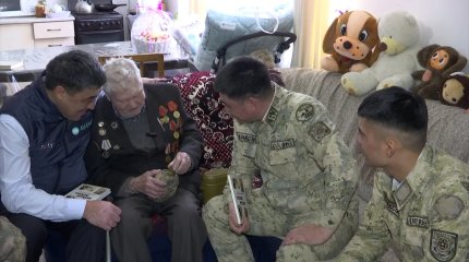 Алматыда 98 жастағы соғыс ардагеріне көмек көрсетілді