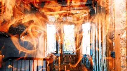 Алматыда қонақ үй өртенді