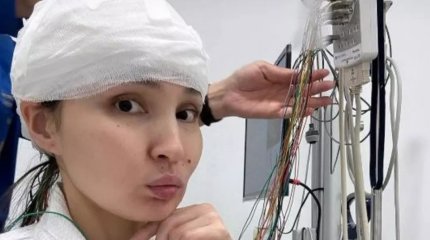 «Ауруханадан көз ашпадым». Жұлдыз Әбдікәрімова басынан өткерген қиындық туралы айтты