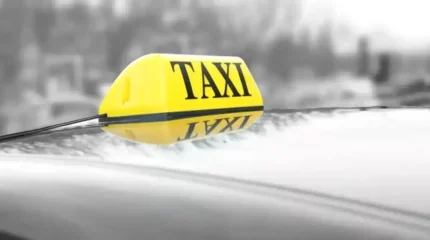 Ақмола облысында жолаушы такси жүргізушісін соққыға жықты