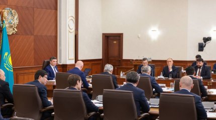 Олжас Бектенов обсудил с предпринимателями проблемы развития транспортно-логистической отрасли
