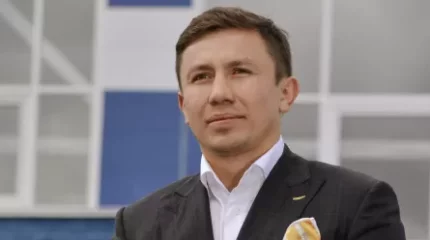 Геннадий Головкин төлқұжат ауыстырды