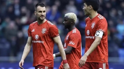 Футболдан "Ақтөбе" құрамасының ойыншысы жанкүйерлерінен кешірім сұрады